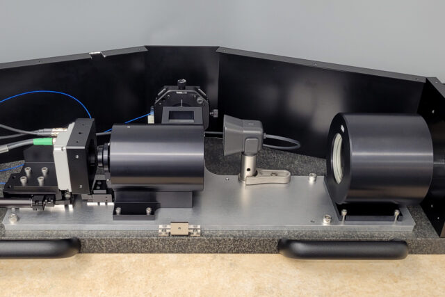 Precise Alignment of Optical Components in Complex Beam Paths